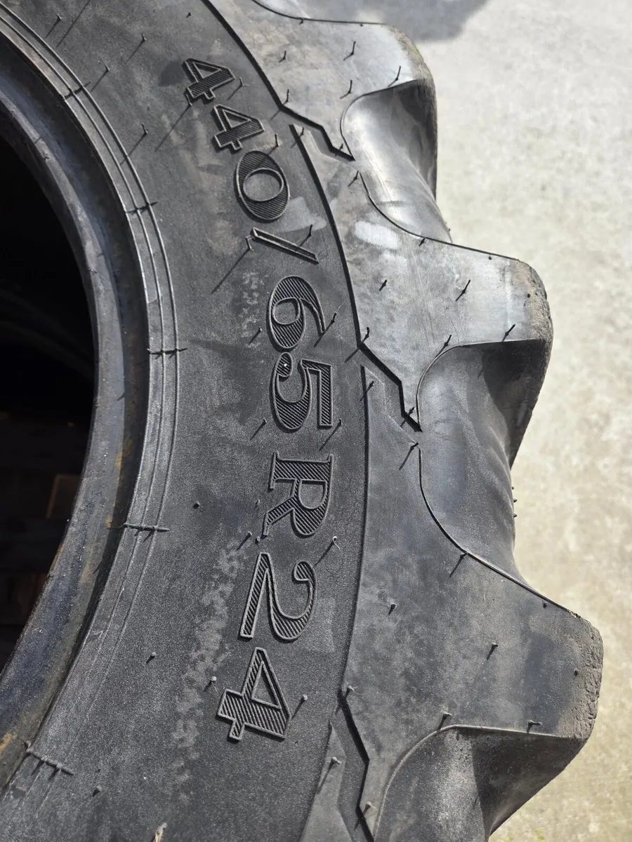 2 x Ozka Tyres - Image 4