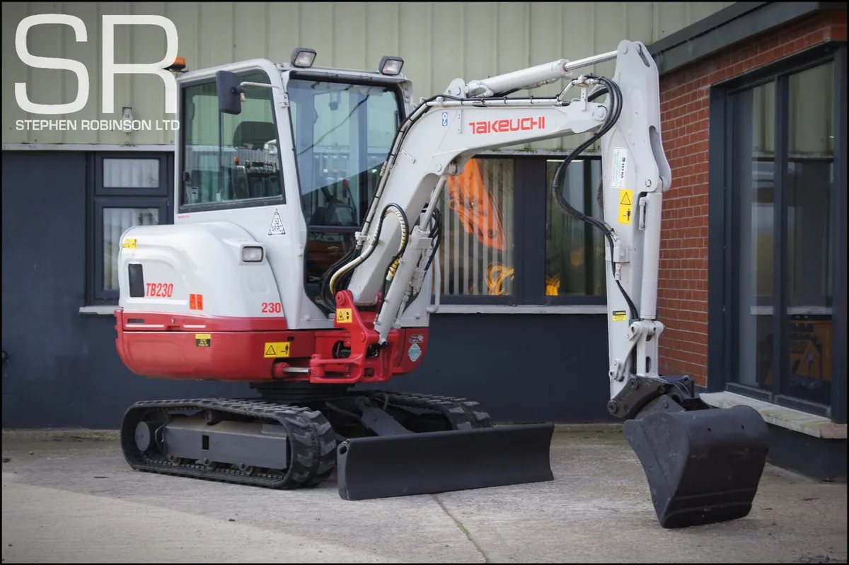 2018 Takeuchi TB230 2.8 ton mini digger - Image 1