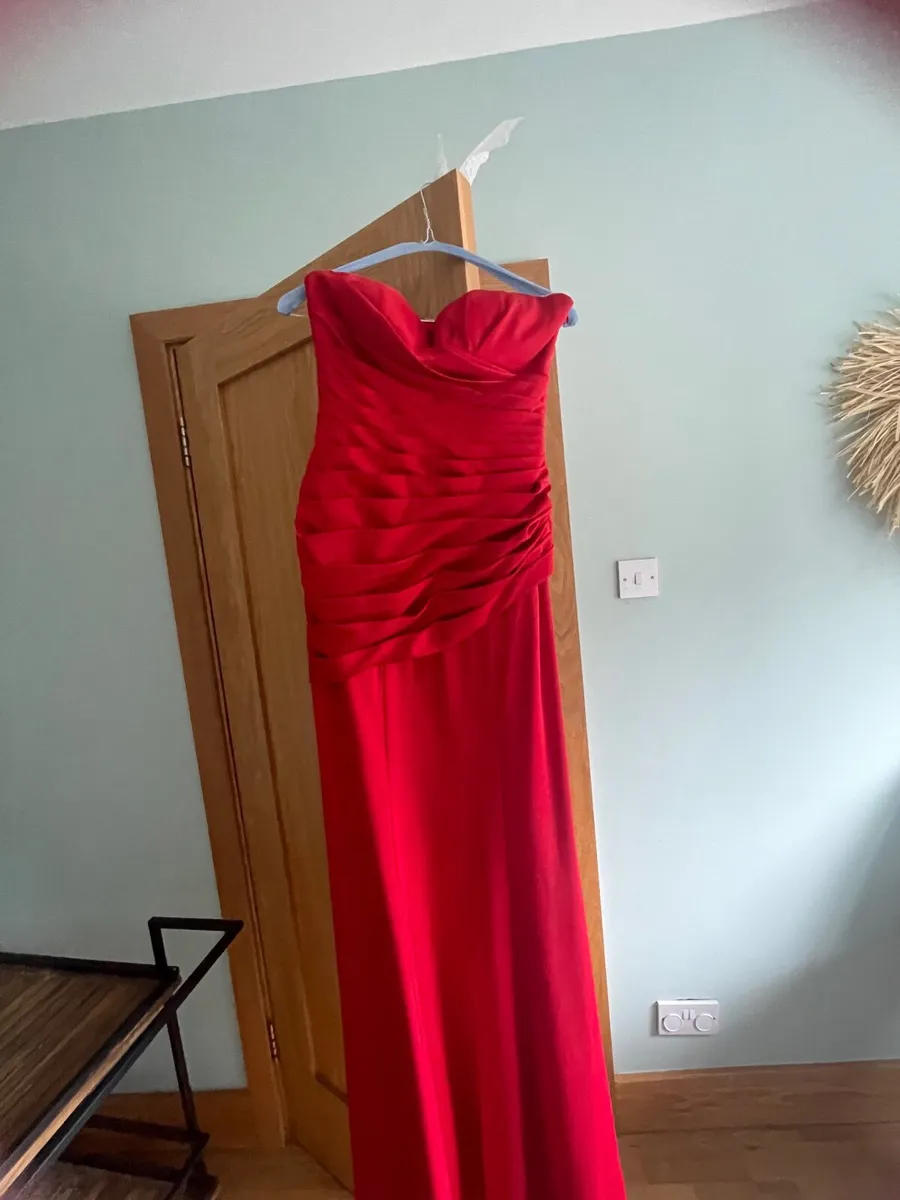 Red dress debs/ ball / gown - Image 3