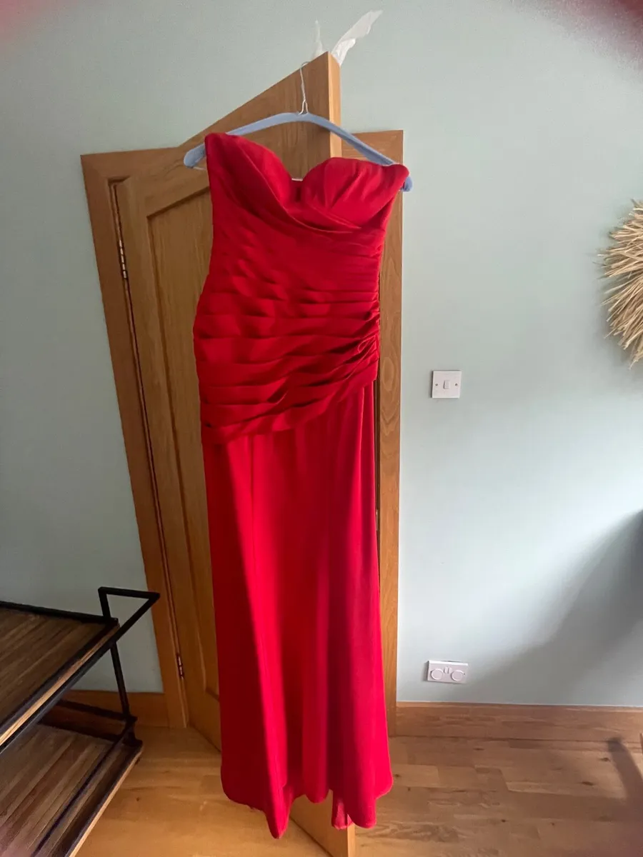 Red dress debs/ ball / gown - Image 4