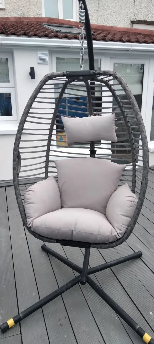Garden egg chair with cushions - Image 1