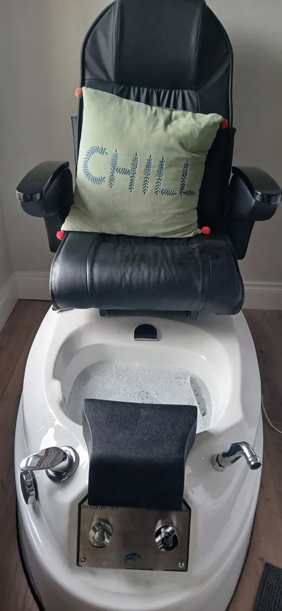 Pedicure Chair - Image 1