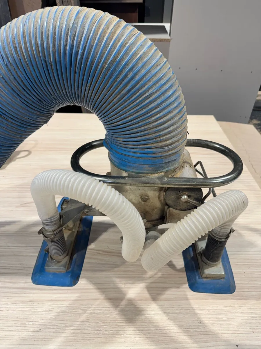 Vaccuum sheet lifter - Image 1