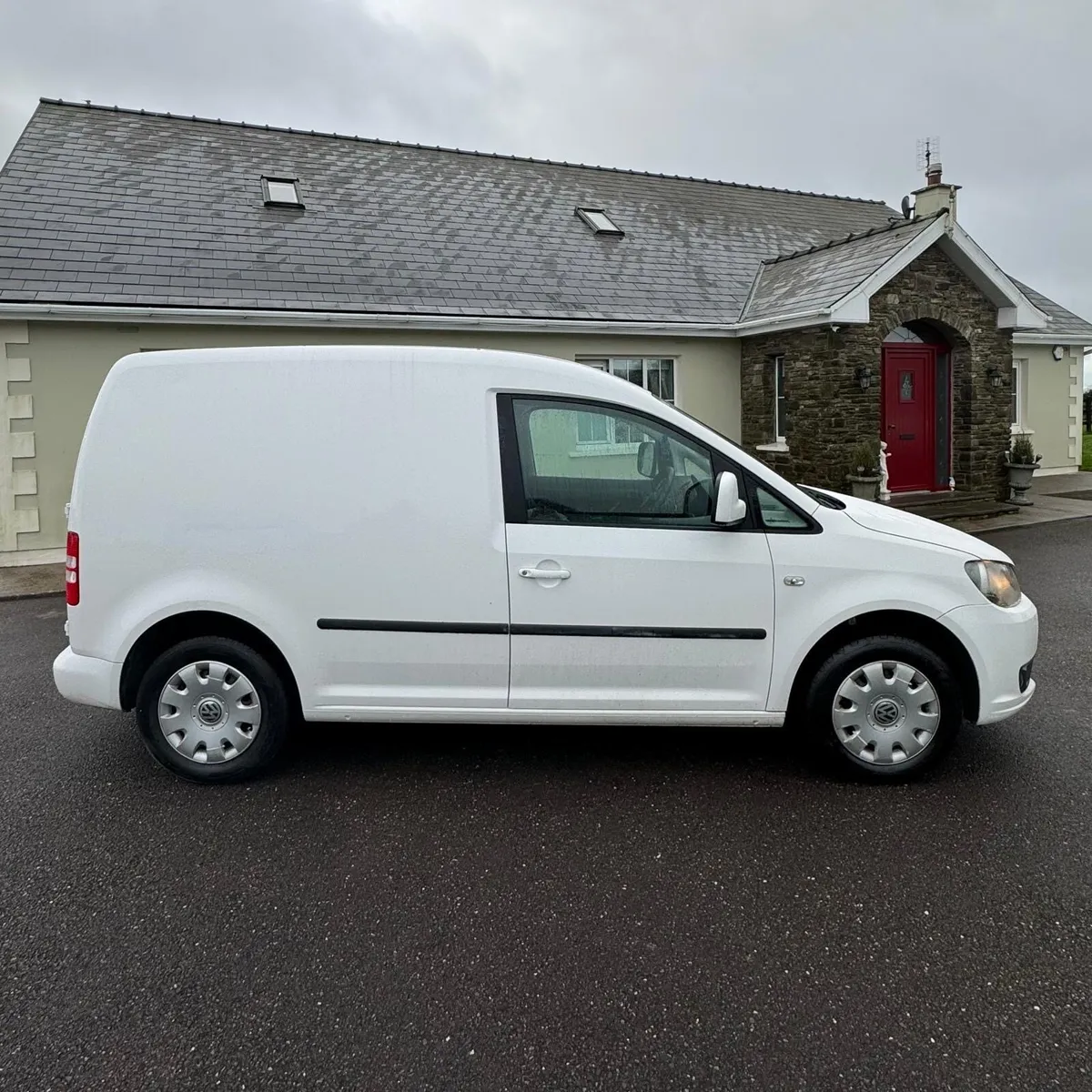 2015 Volkswagen Caddy For Sale - Image 3