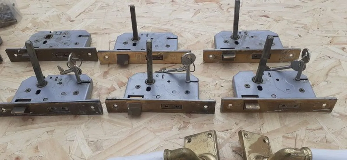 Antique Brass & Porcelain Door Handles & Locks  Complete Set for 12 Doors - Image 3