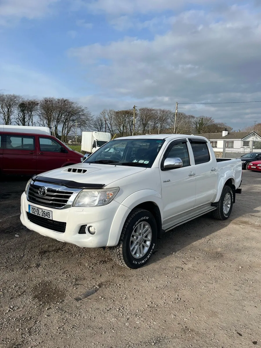 Toyota Hilux - Image 1