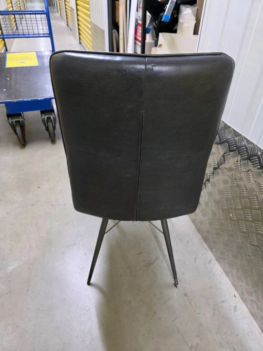 Dining room chairs - Image 3