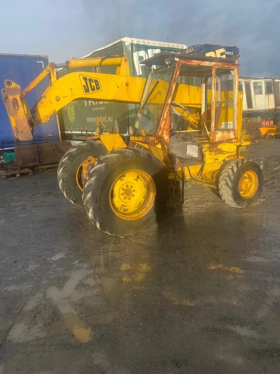 Jcb  loader  520 m / 4. 4x4 - Image 4
