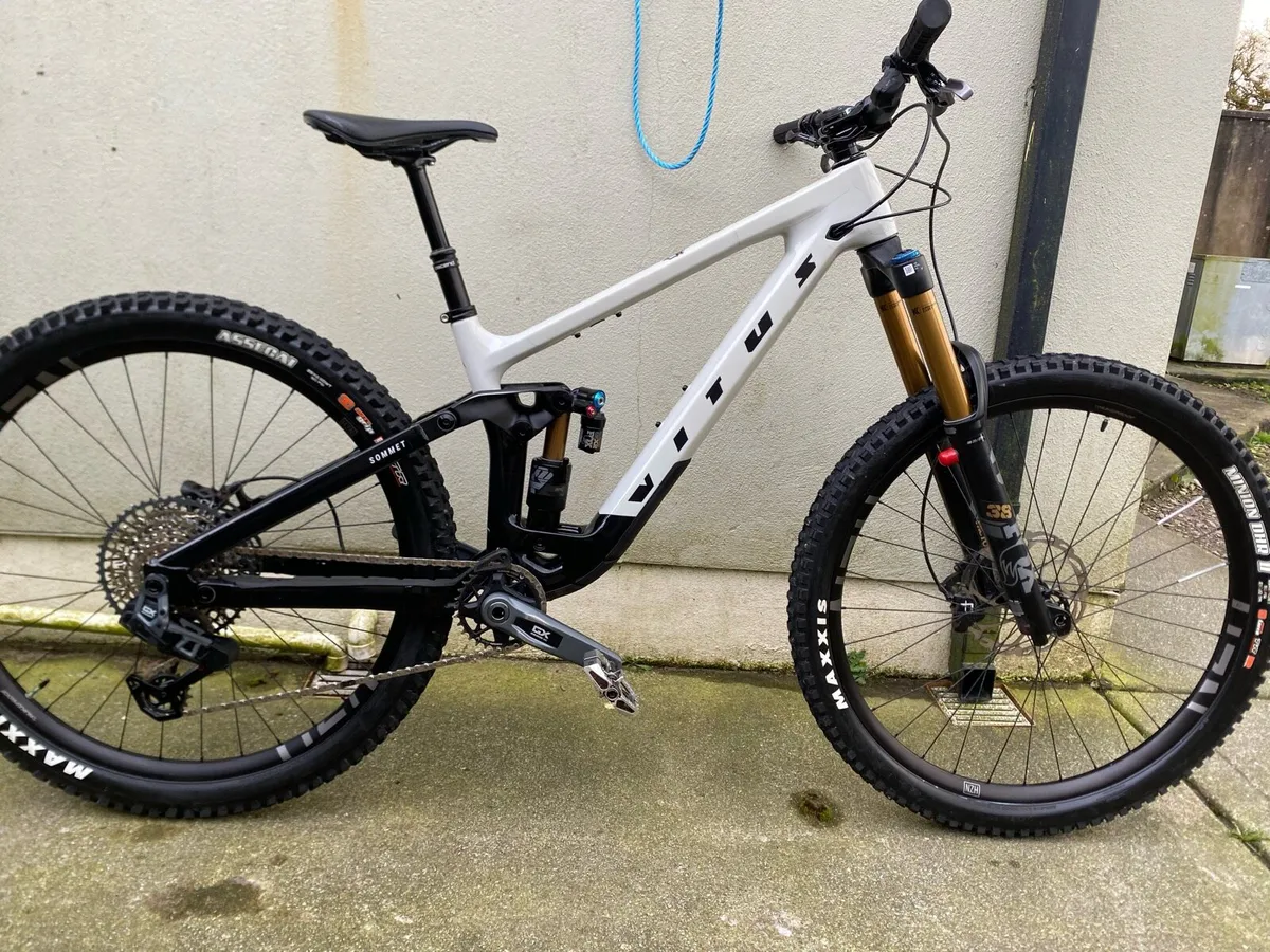 Enduro mountain bike - Image 2
