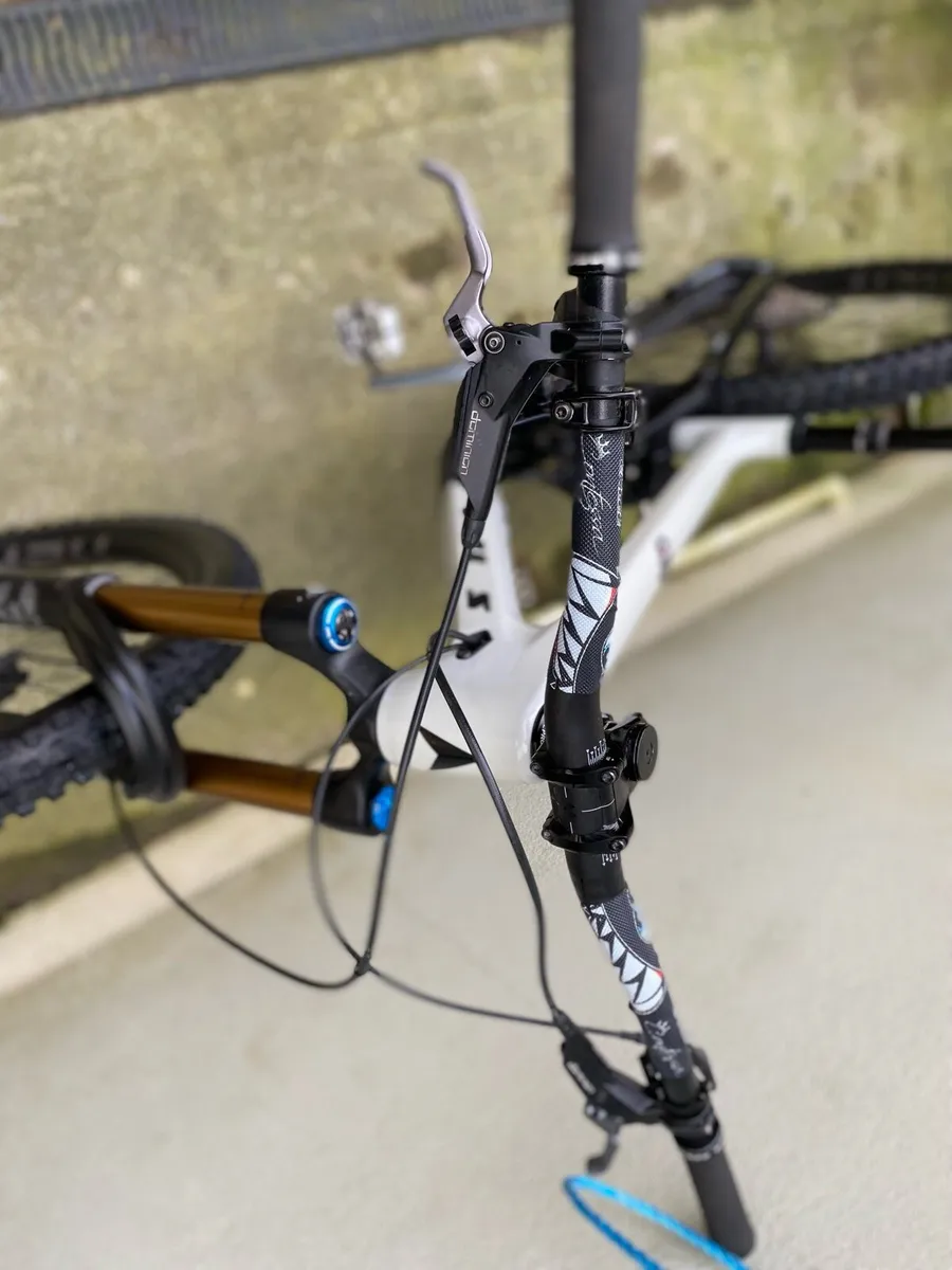 Enduro mountain bike - Image 4