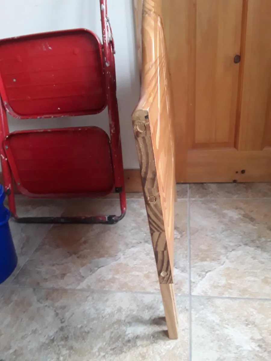 Child small solid pine headboard - Image 3