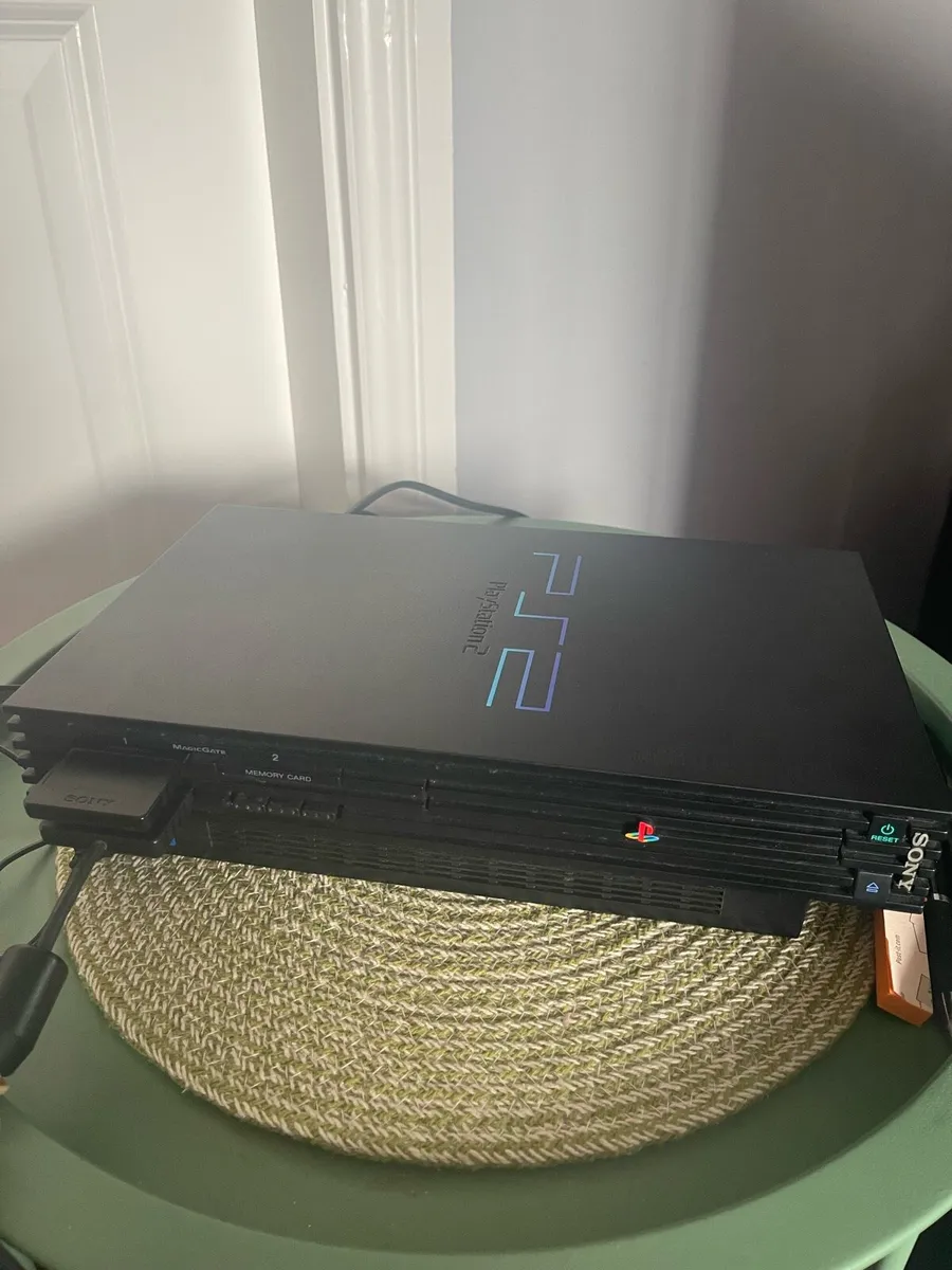PlayStation 2 - Image 1
