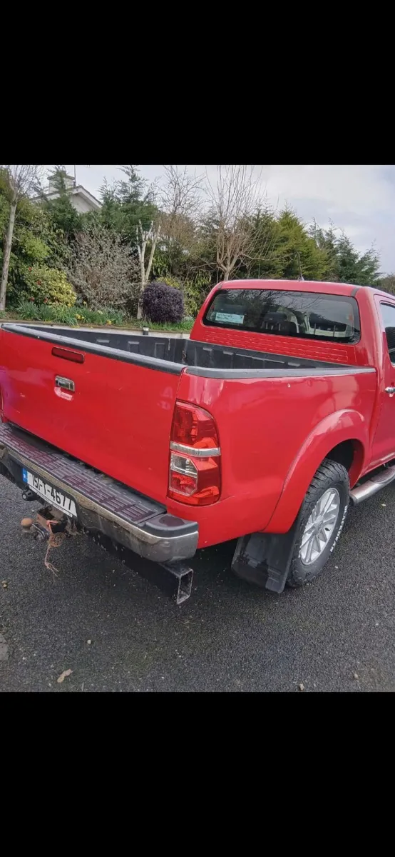 Toyota Hilux 2015 - Image 2