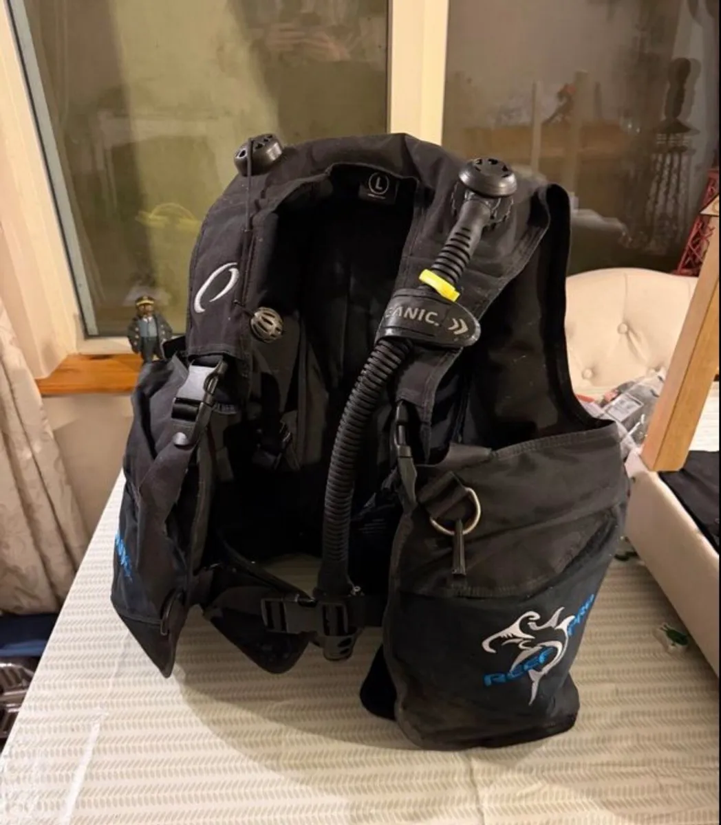 Scuba bcd - Image 1