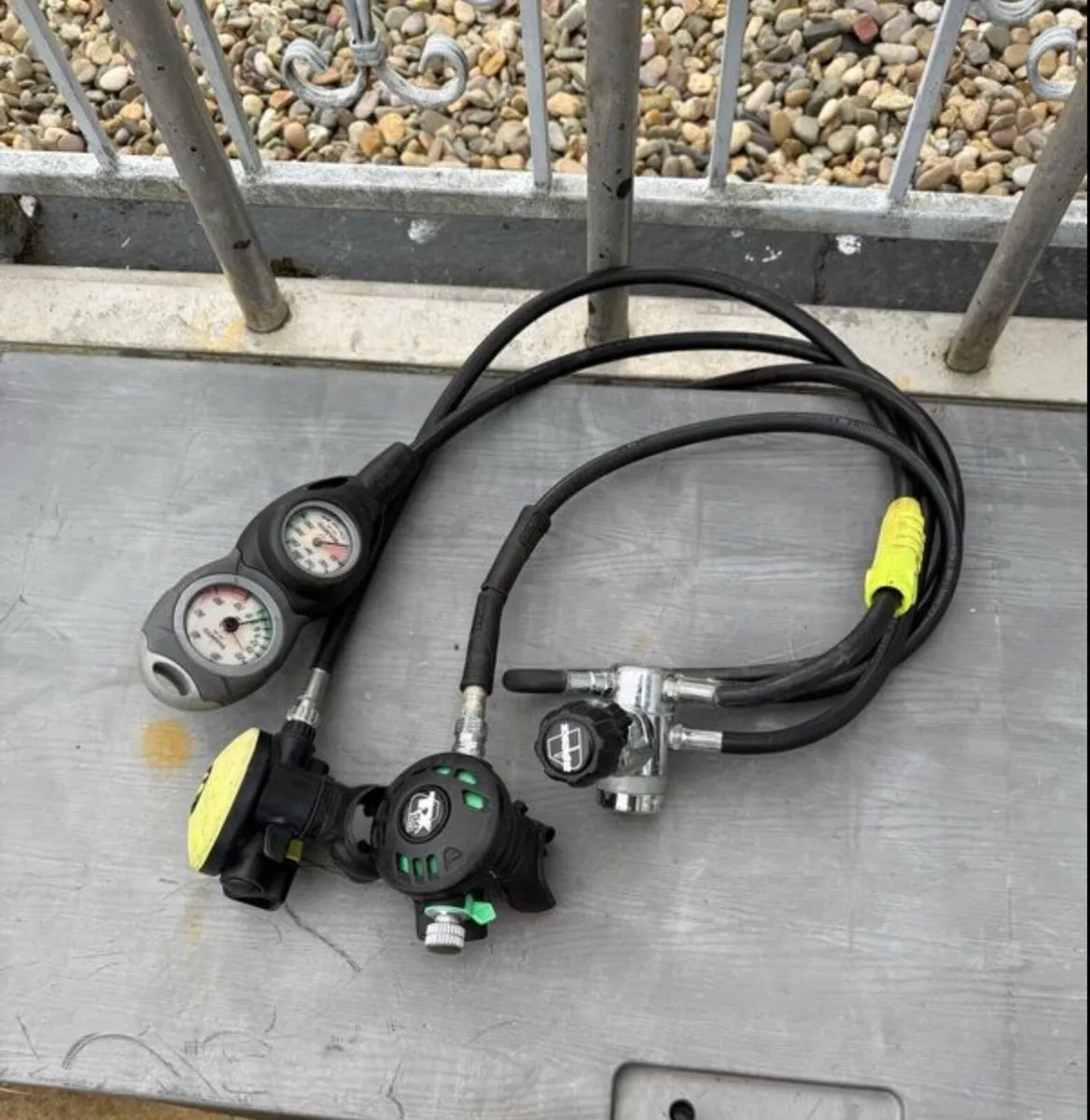 Scuba diving regulator set - Image 1