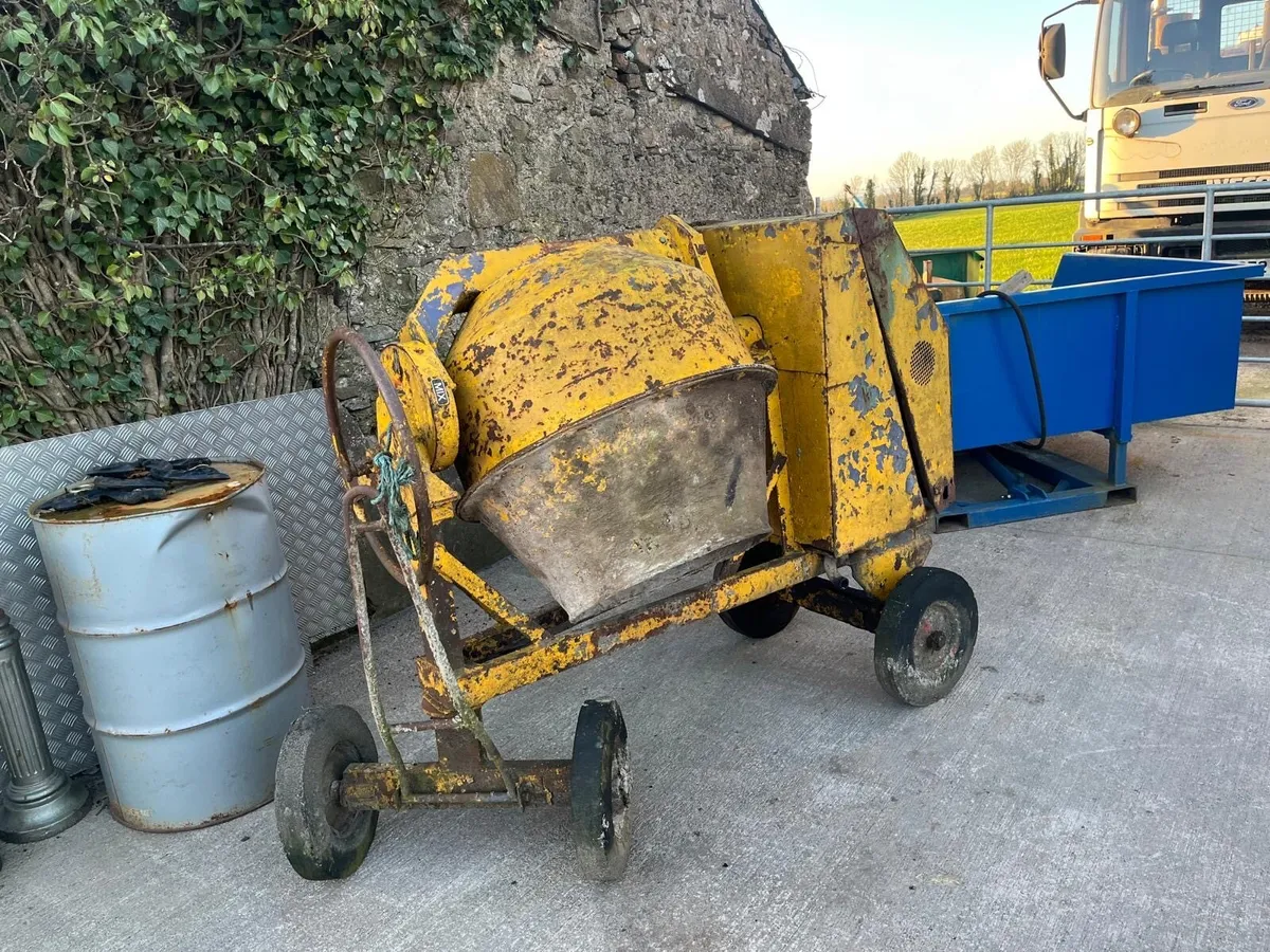Benford cement mixer - Image 1