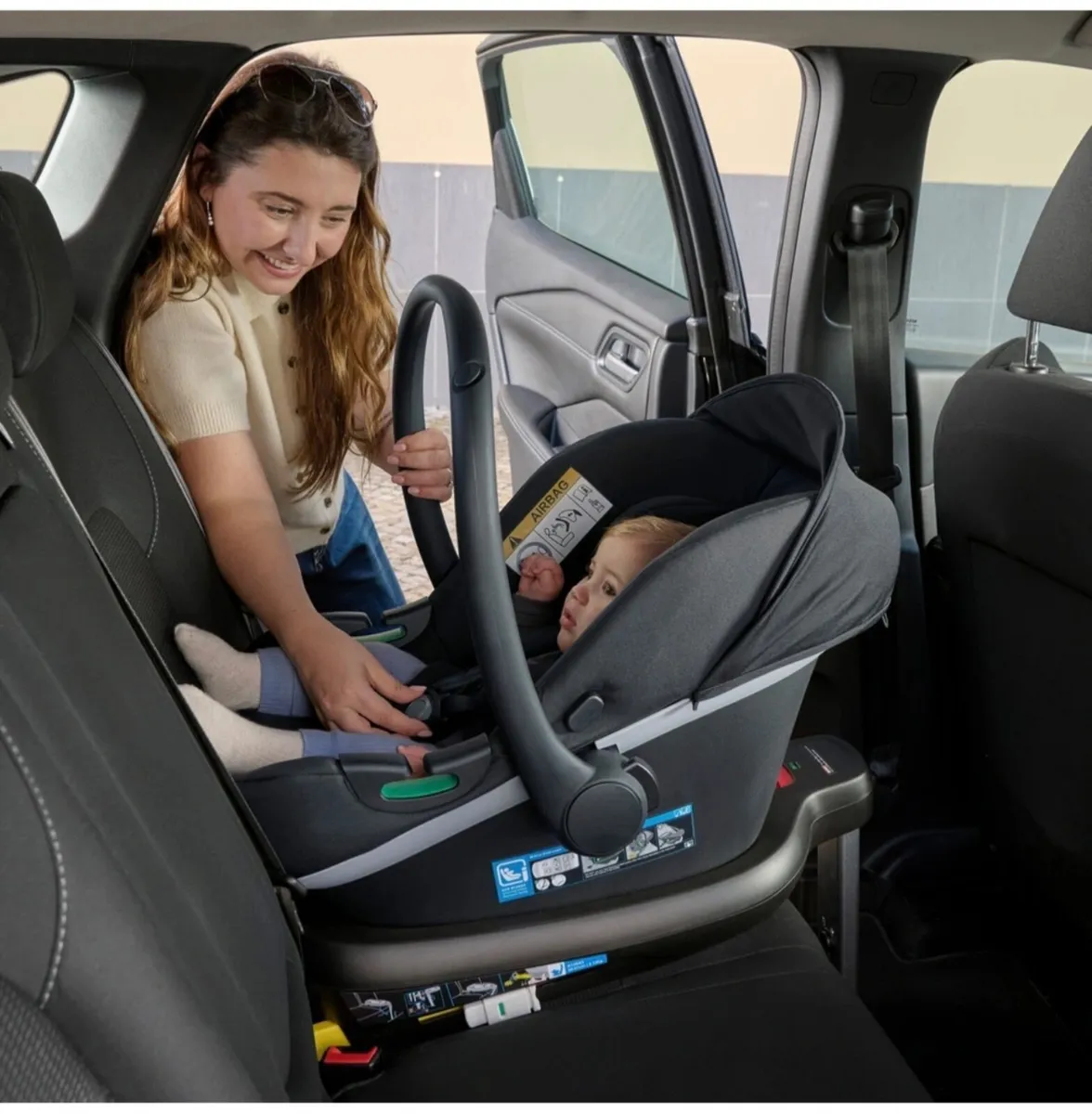 Pram . Zummi Panorama XTi 2-in-1,travel system. - Image 4