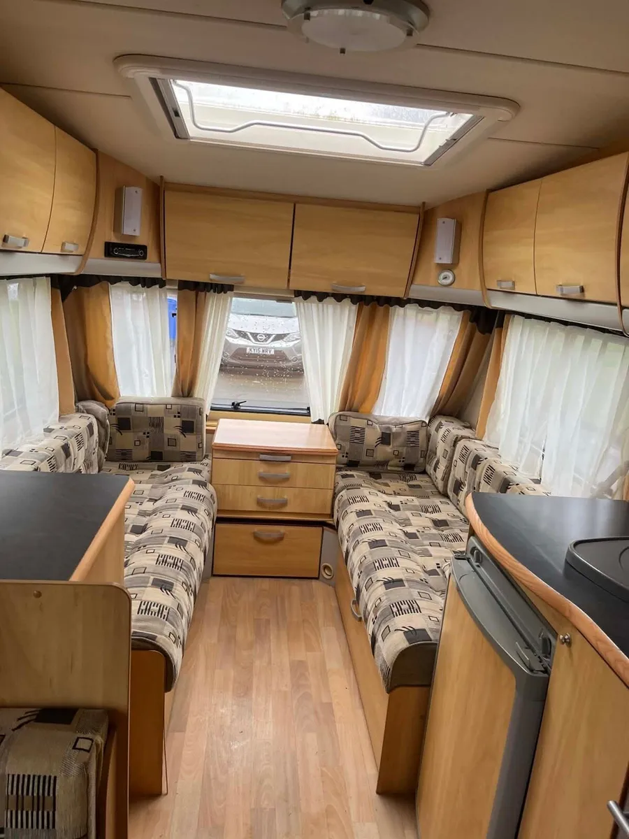6-berth sterling Europa 540 perfect family layout - Image 1