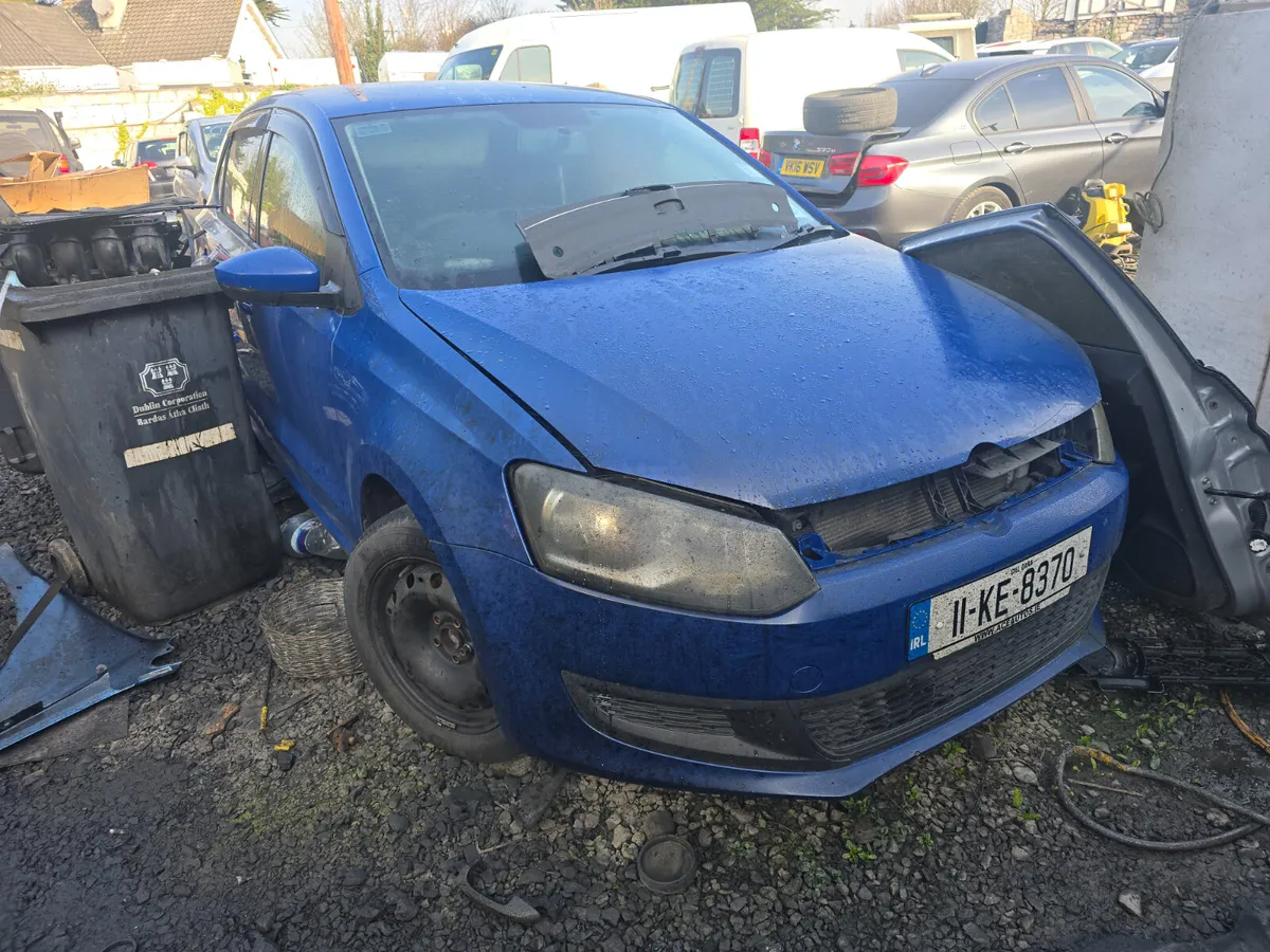 2011 VOLKSWAGEN POLO 1.2 AUTOMATIC BREAKING - Image 1