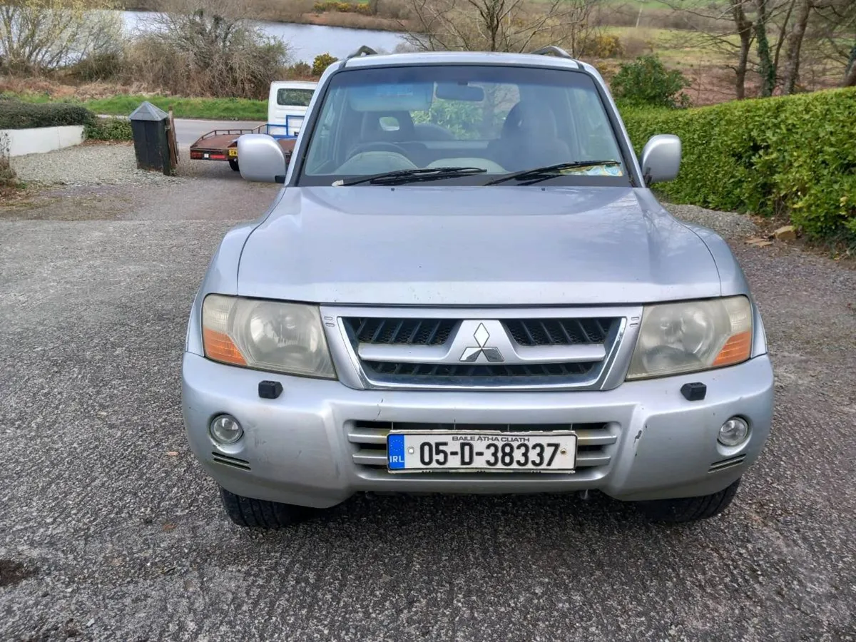 Mitsubishi pajero 2005 3.2 auto - Image 3