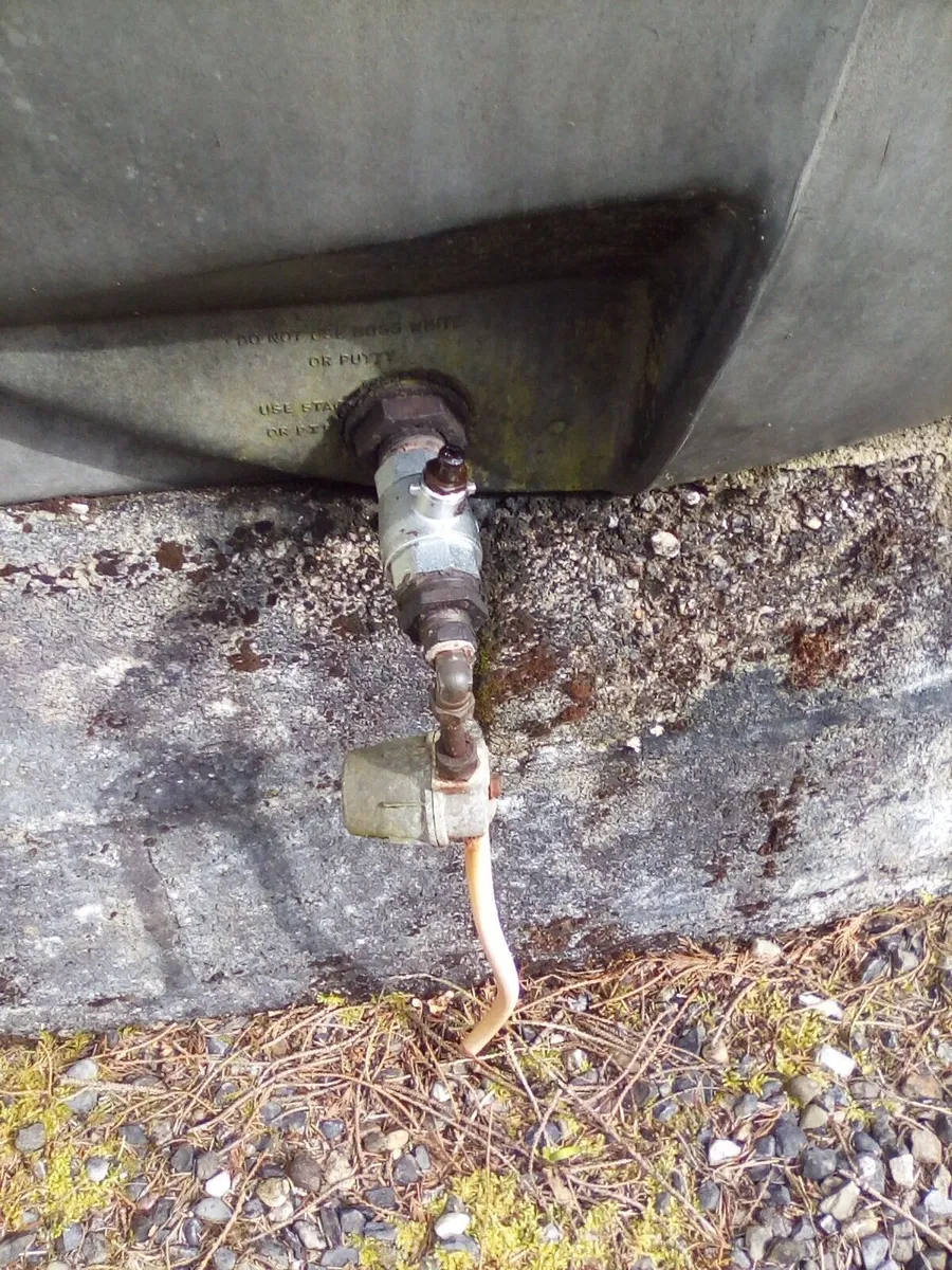 Wanted experienced plumber - Image 3