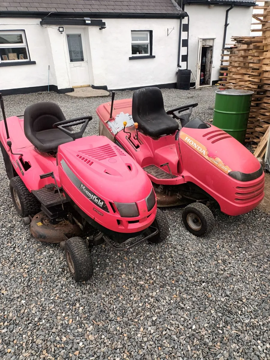 2 Mowers for Breaking - Image 1