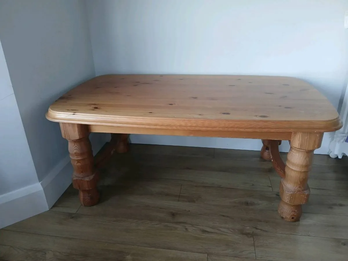 Large coffee table - Image 2