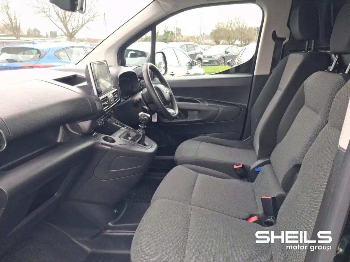 Toyota Proace PROACE CITY 1.5 D GX LWB 4DR - Image 4