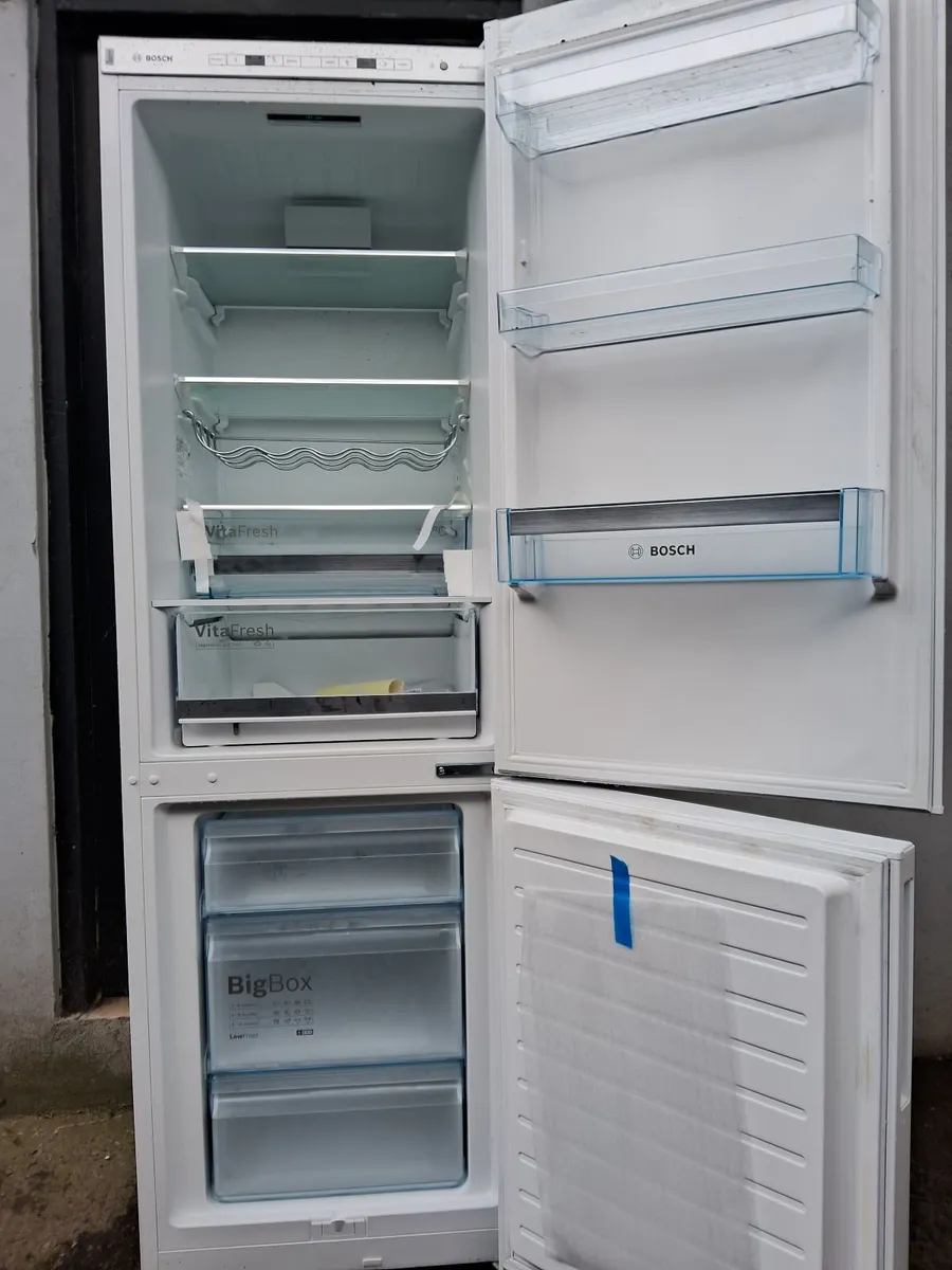 0874085106EX DISPLAY BRAND NEW FRIDGE AND FREEZER - Image 2