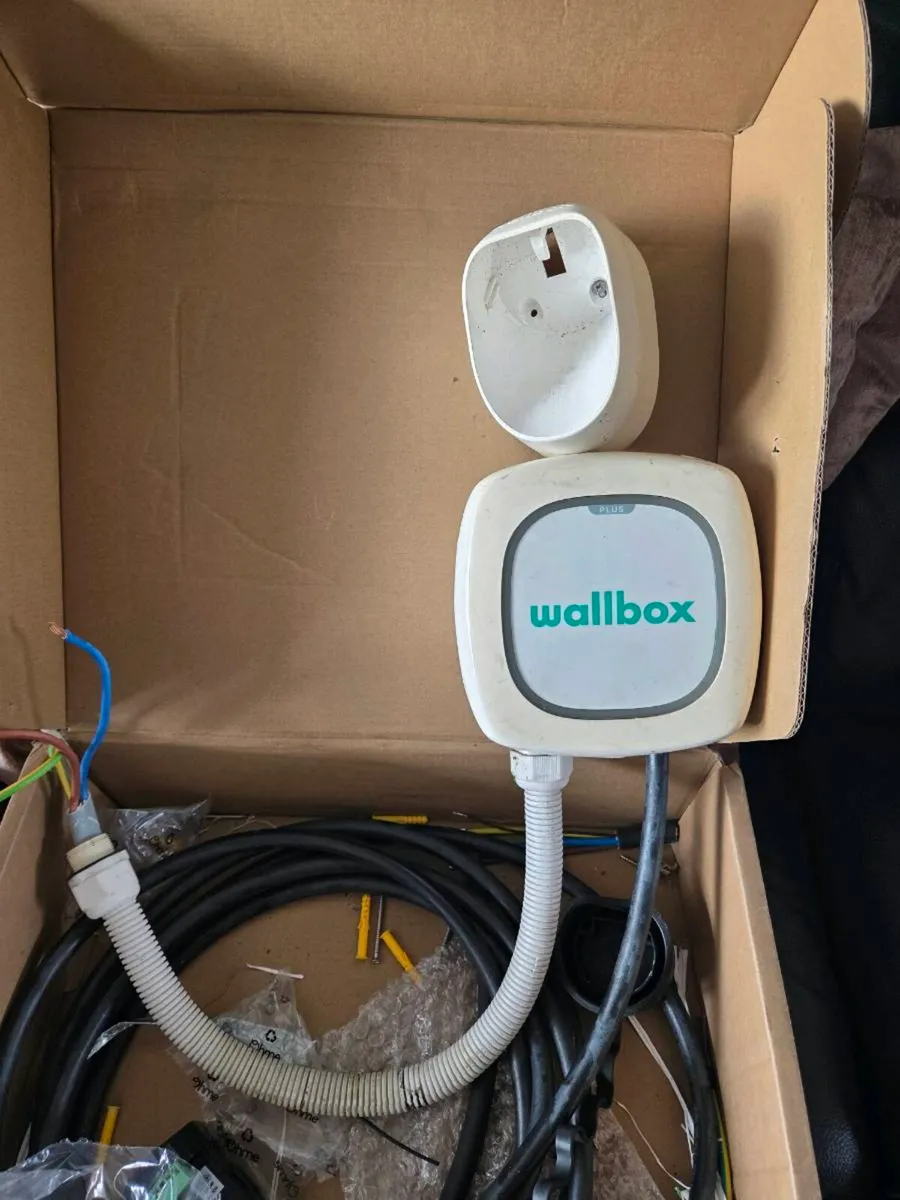 Wallbox EV Car charger - Image 3