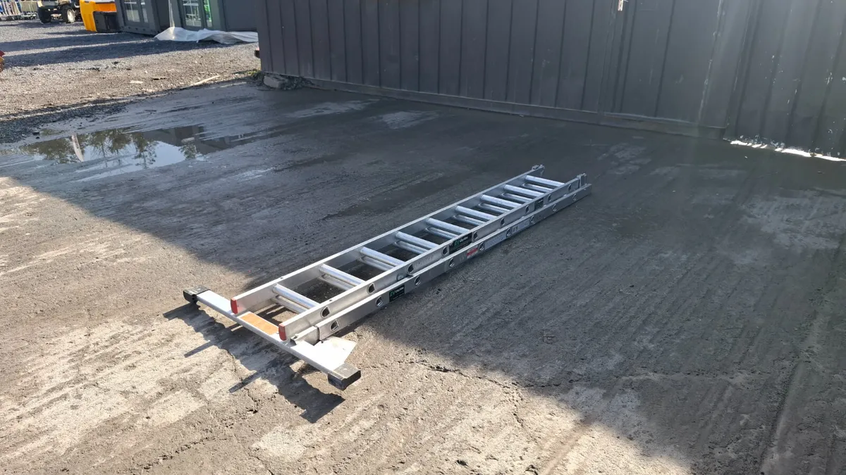 7ft Double Ladder – Heavy Duty Step Ladder - Image 3