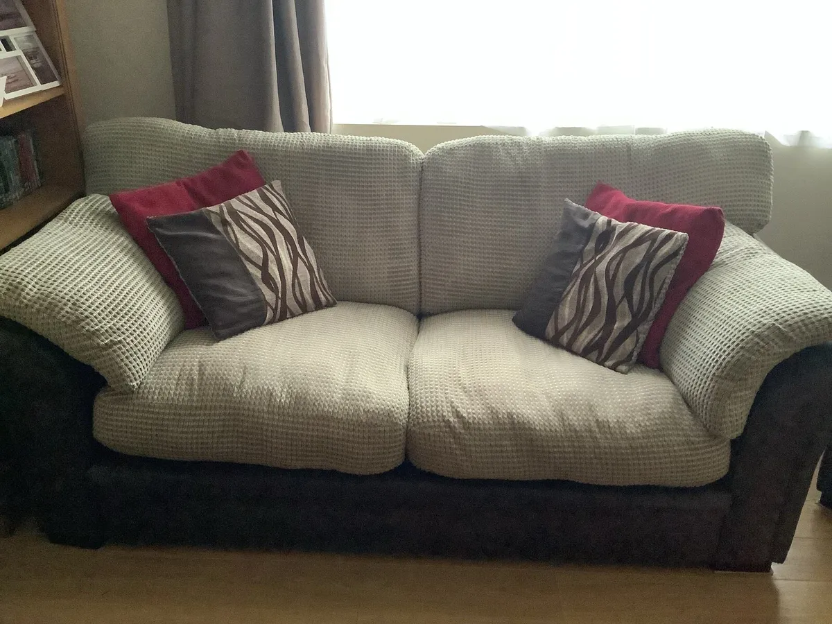 3 & 2 seater Sofas - Image 2
