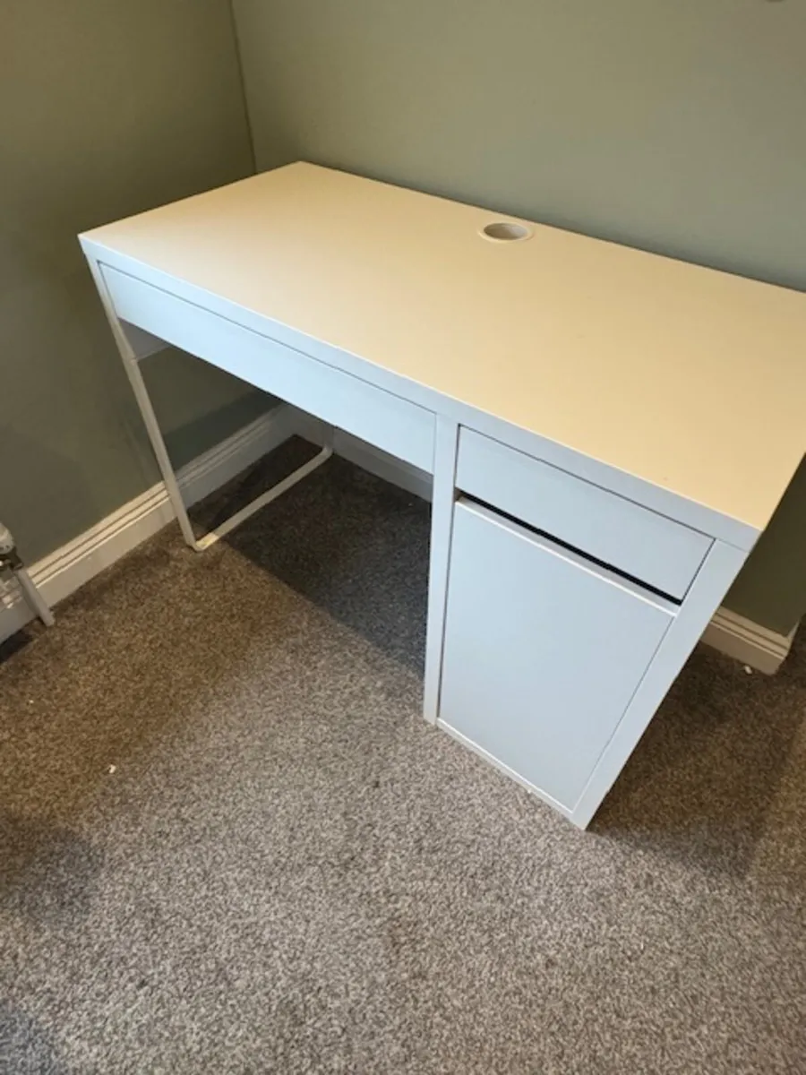 Office Desk and Chair - Image 2