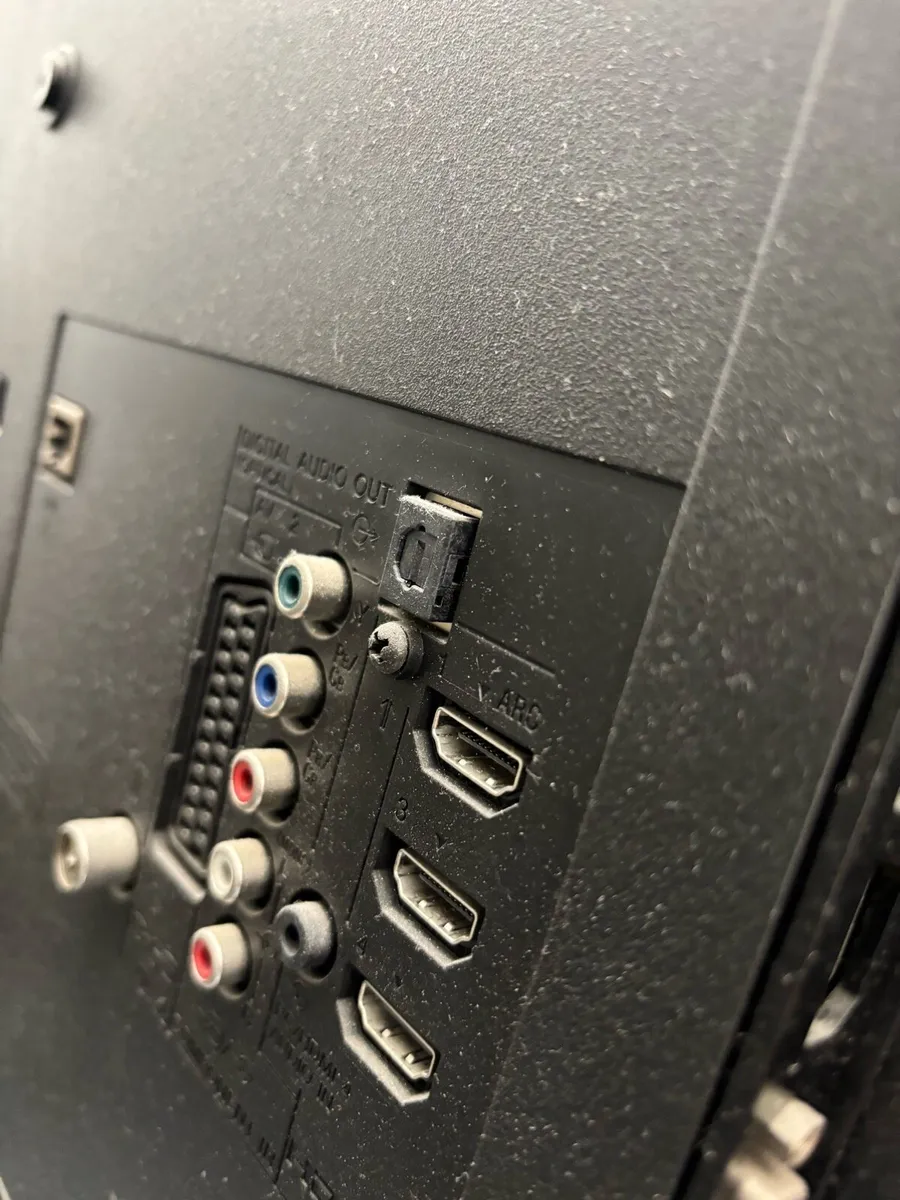 Sony 49 inch tv - Image 3