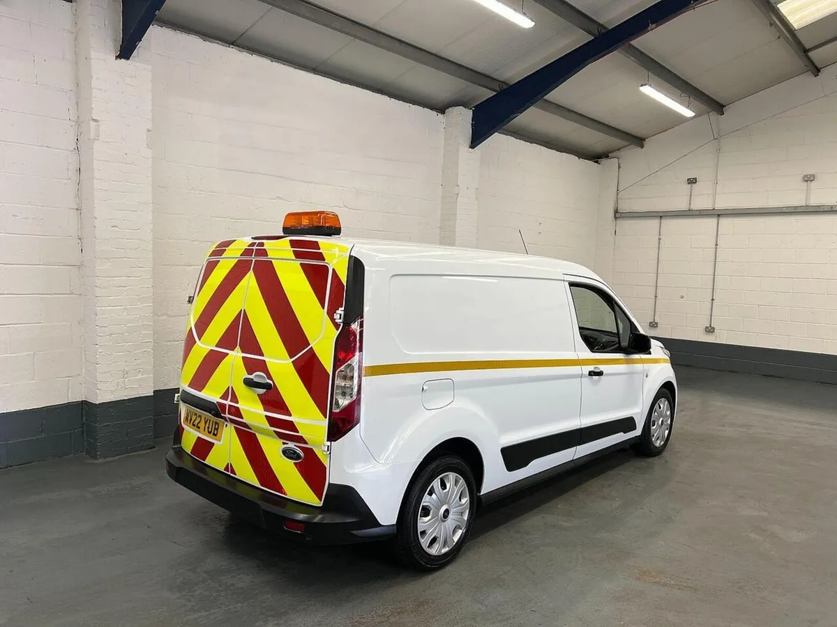 2022 Ford Transit Connect Small Panel Van - Image 4