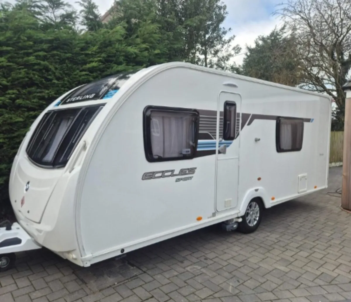 I buy caravans that need work or in good condition - Image 3