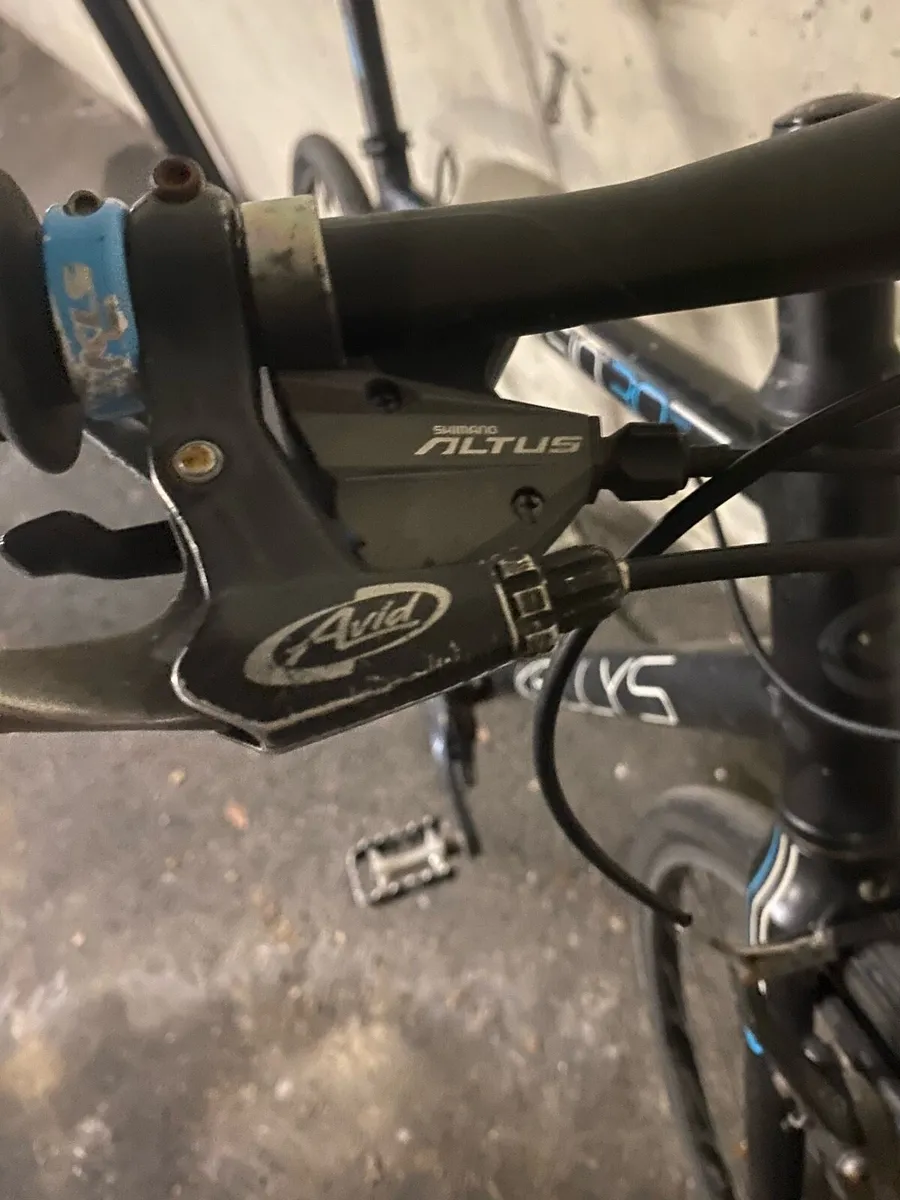 Hybrid bike - Image 4