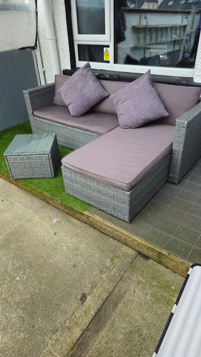Rattan garden furniture - Image 3