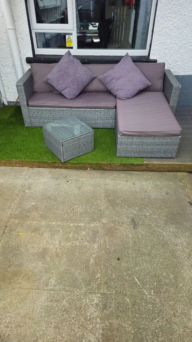 Rattan garden furniture - Image 4