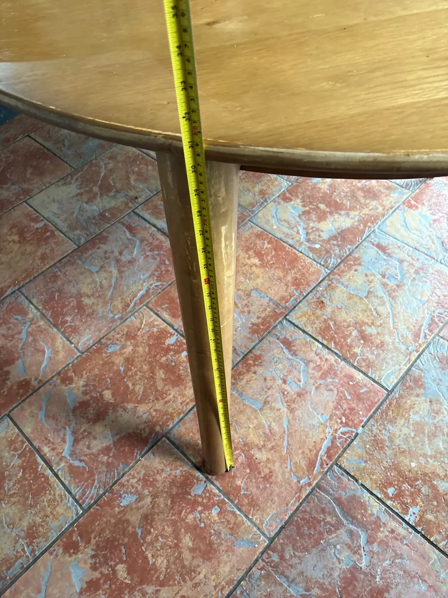 Kitchen table - Image 2