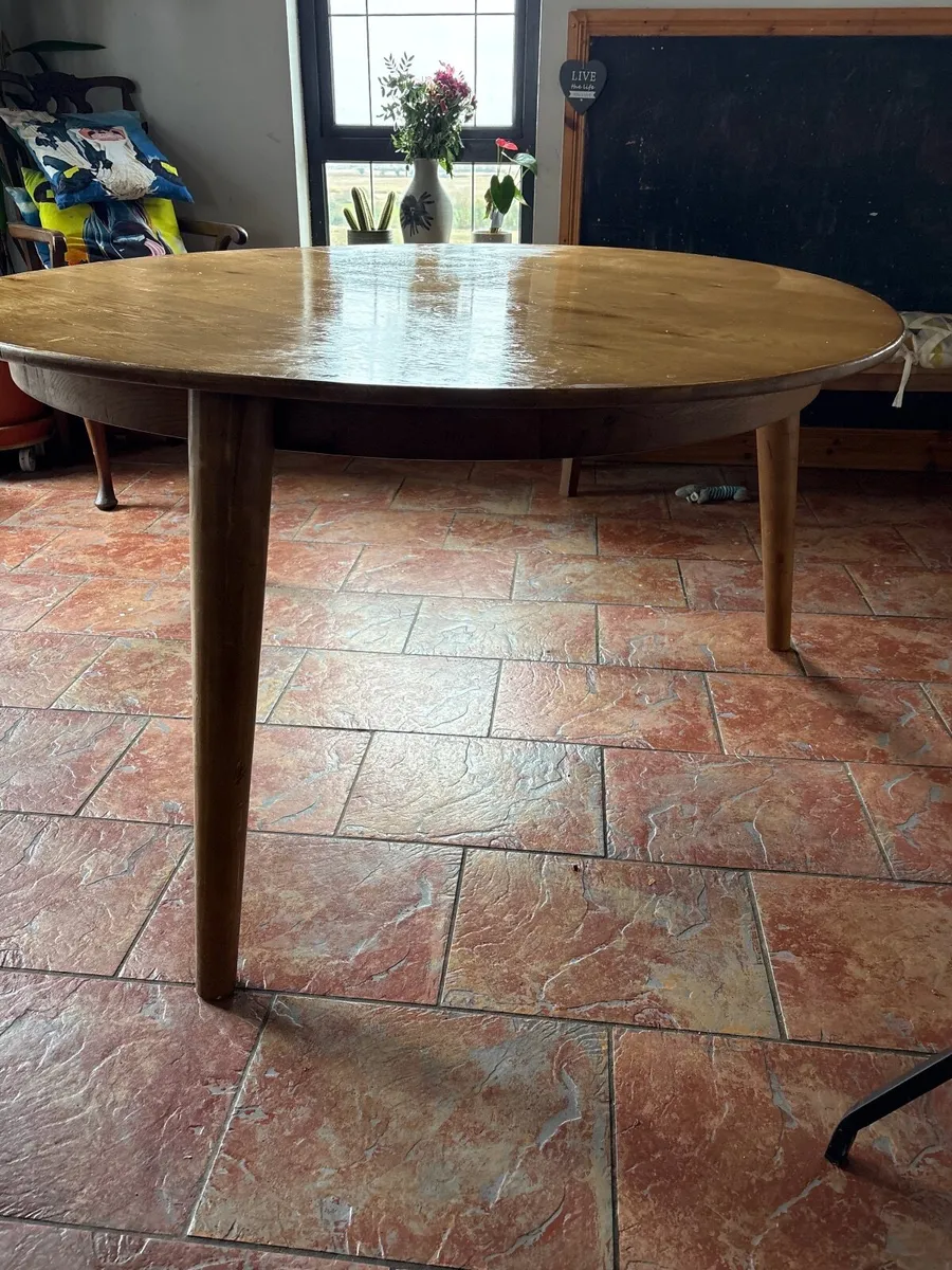 Kitchen table - Image 3