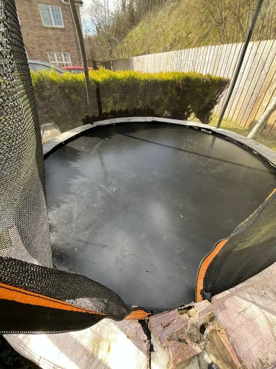 Trampoline 9ft Free Give away - Image 3