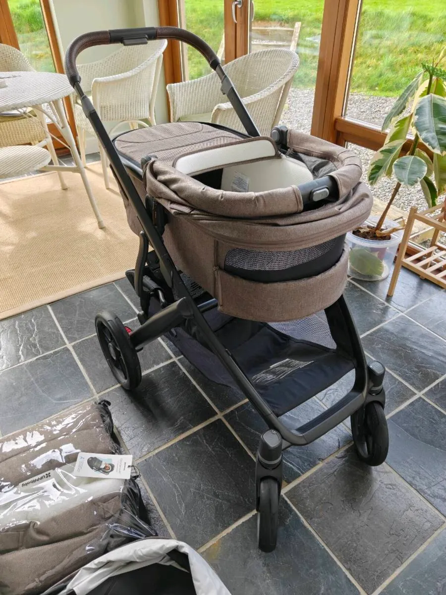 Brand New - Uppababy Vista V3 - Image 2