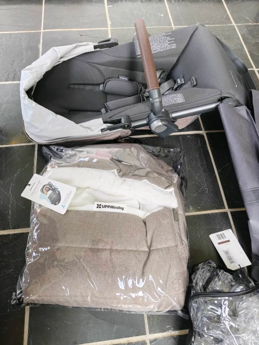 Brand New - Uppababy Vista V3 - Image 3