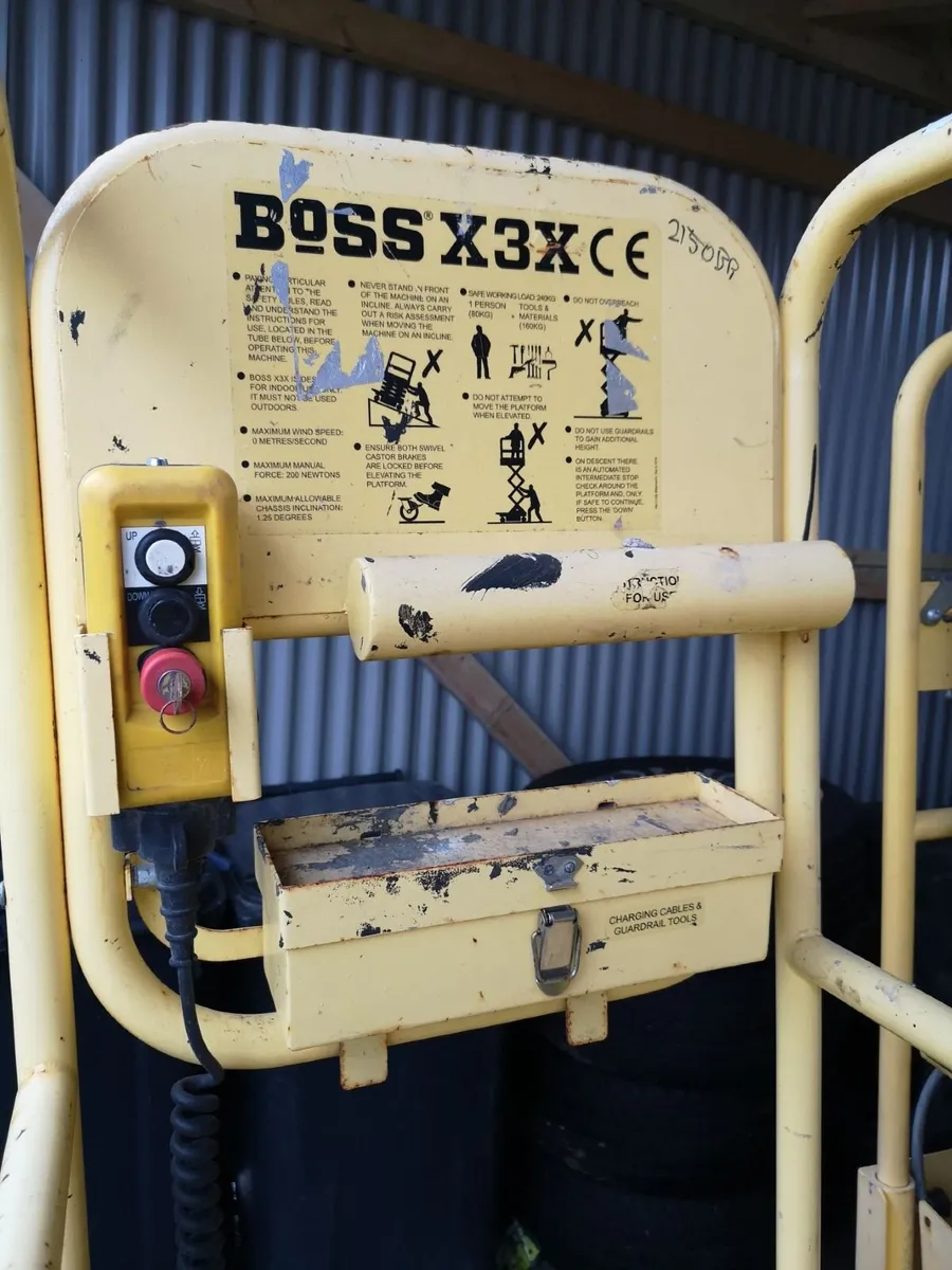 tractor & plant machinery - Image 2