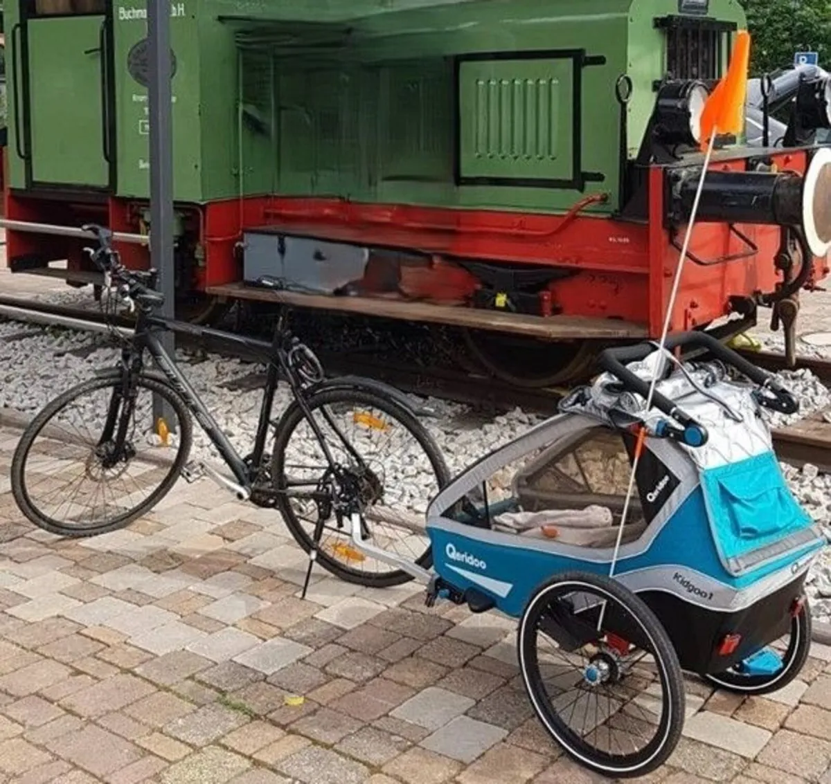 Qeridoo Kidgoo 1 Children's Bicycle Trailer for 1 - Image 4