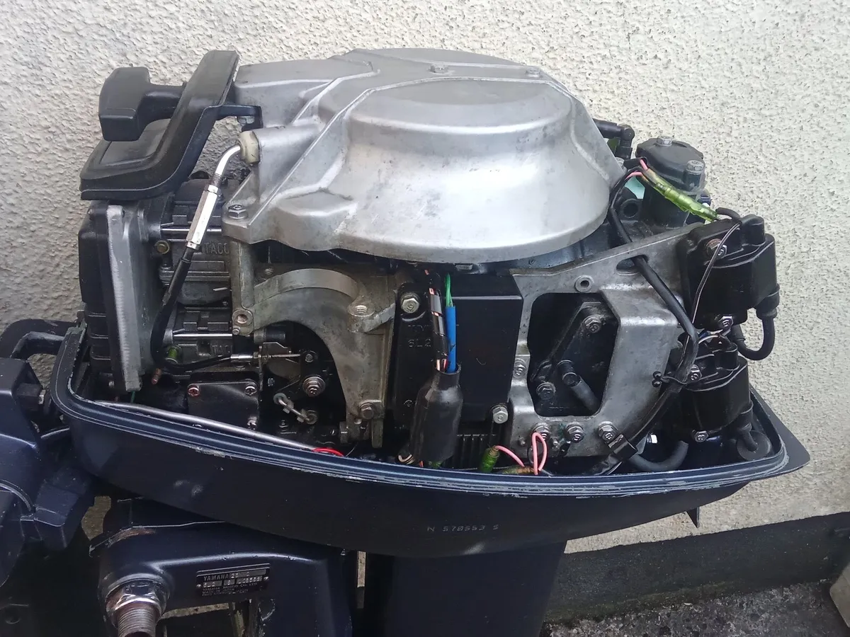 2-stroke YAMAHA-25 HP -YAMAHA-20 hp - Image 4