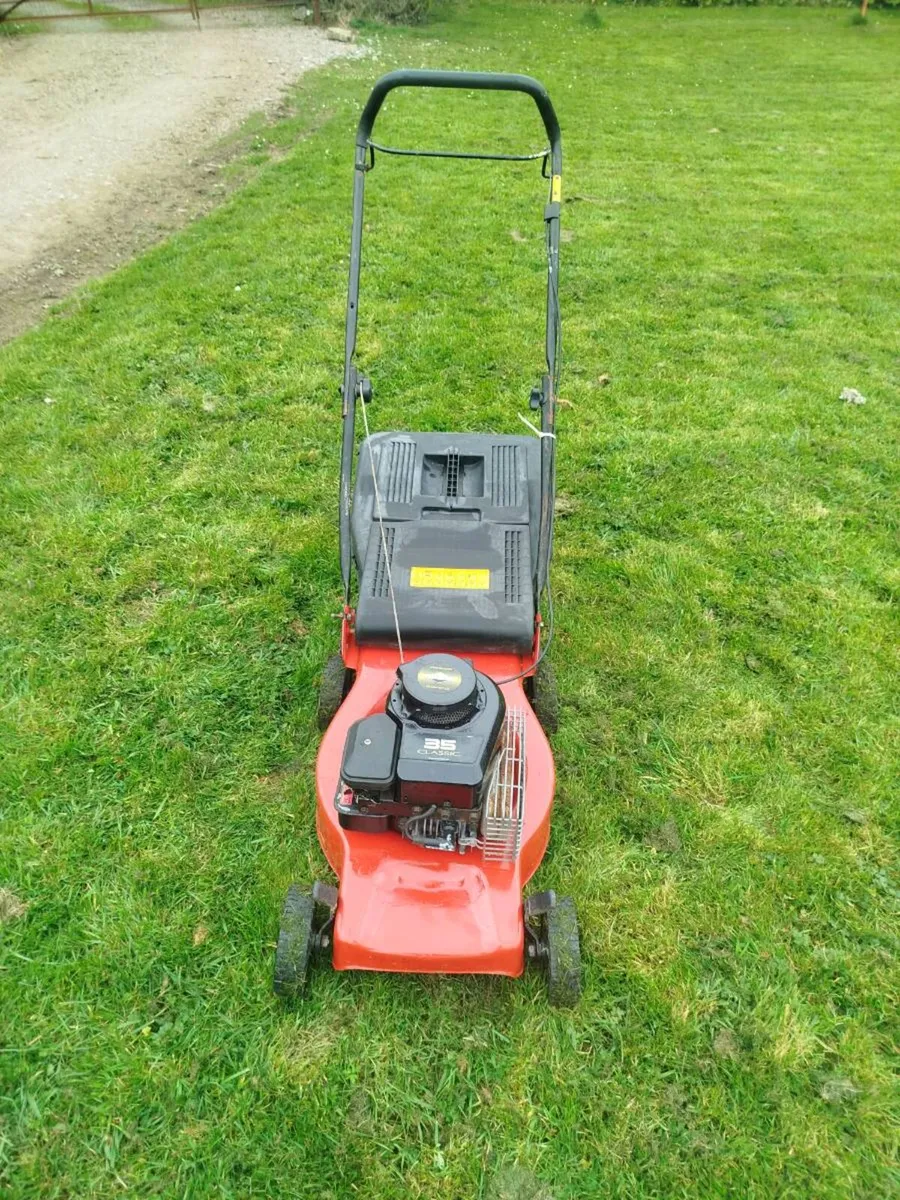 Push Lawnmower - Image 3