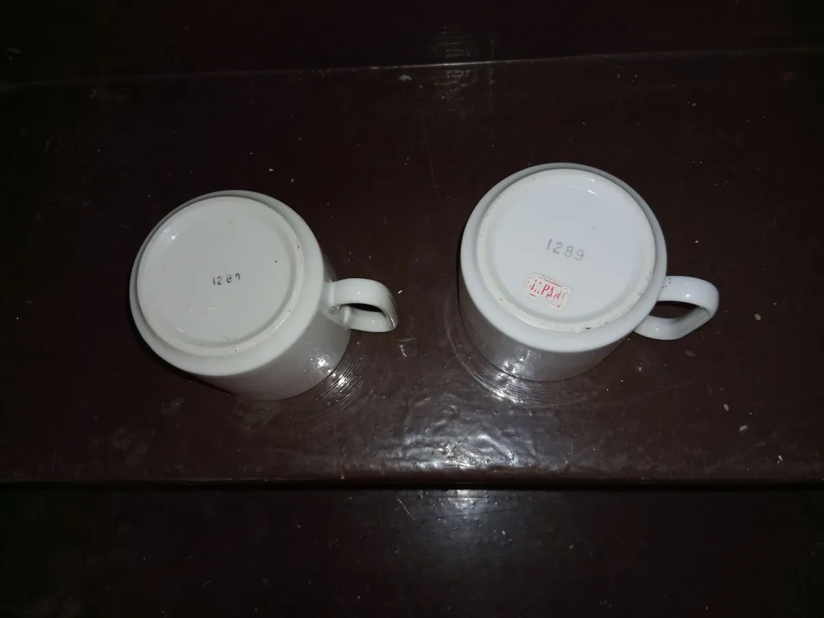 VINTAGE MOTHER & FATHER MUGS - Image 2