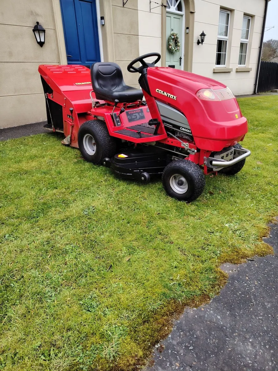Countax ride on lawnmower - Image 1